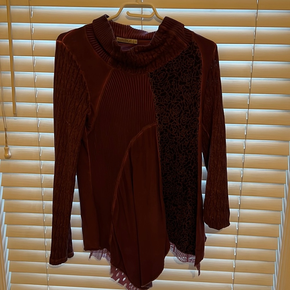 Maloka top purple wine colour tunic